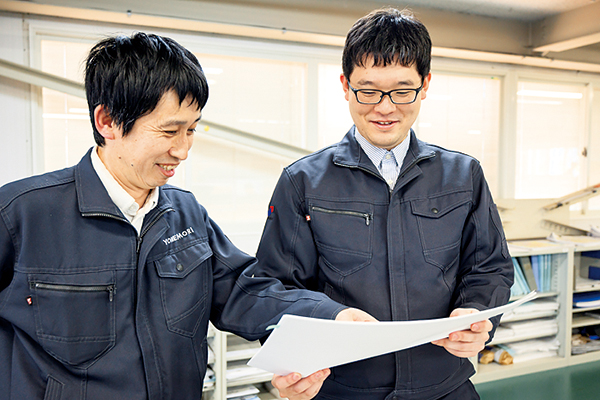設計の相談の様子
