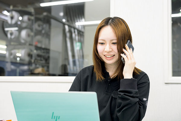 お客様対応の様子